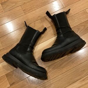Bottega Veneta Leather Lug boots (used)